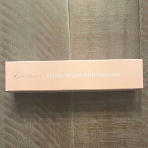 Glo Skin Beauty Hydra-Bright AHA Hydrator - Soft Pink